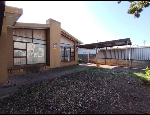 3 BEDROOM HOUSE FOR SALE IN BRANDWOOD